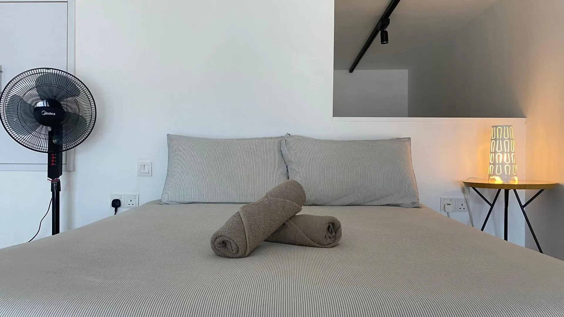 Lynhomes 213 The Establishment Bangsar Kl Sentral Studio Loft 쿠알라룸푸르 0*,  말레이시아